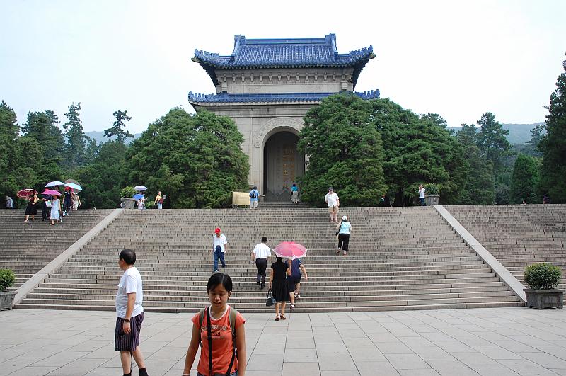 02-Mausoleum vo Dr. Sun Yatsen_009.JPG